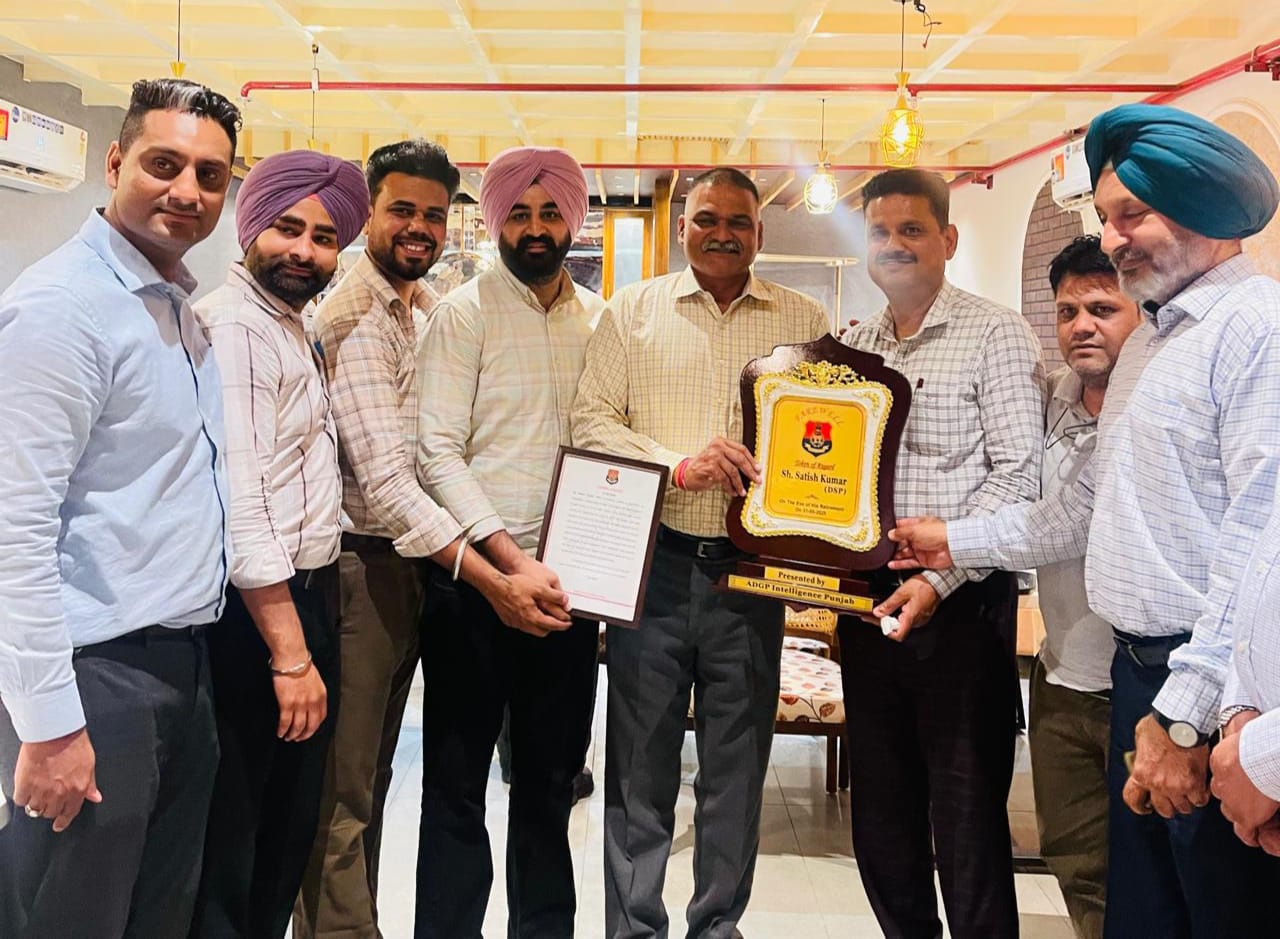 प्रख्यात फुटबॉल खिलाड़ी श्री सतीश कुमार जी पुलिस उपाधीक्षक के पद से सेवानिवृत्त हुए।